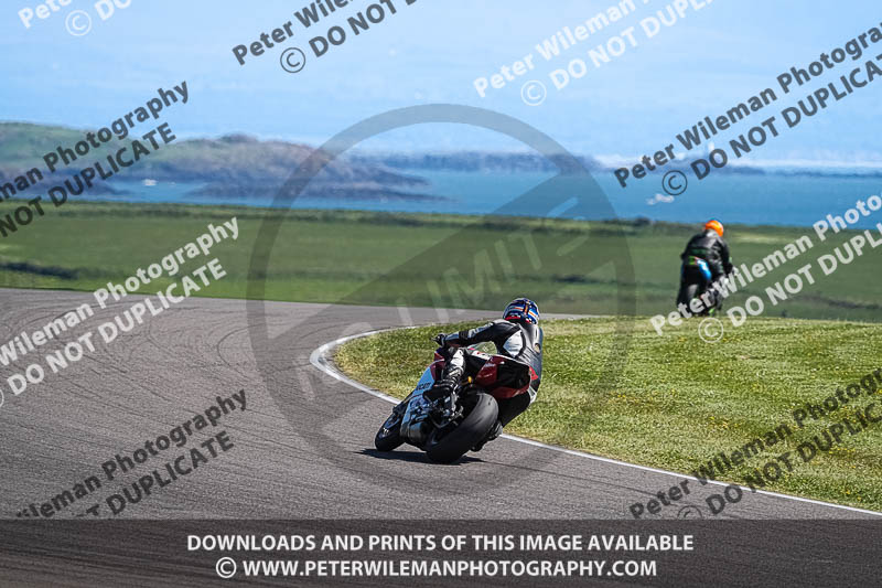 anglesey no limits trackday;anglesey photographs;anglesey trackday photographs;enduro digital images;event digital images;eventdigitalimages;no limits trackdays;peter wileman photography;racing digital images;trac mon;trackday digital images;trackday photos;ty croes